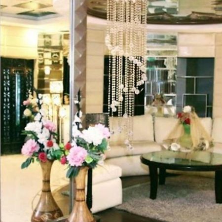 Gulberg Continental Hotel ラホール エクステリア 写真