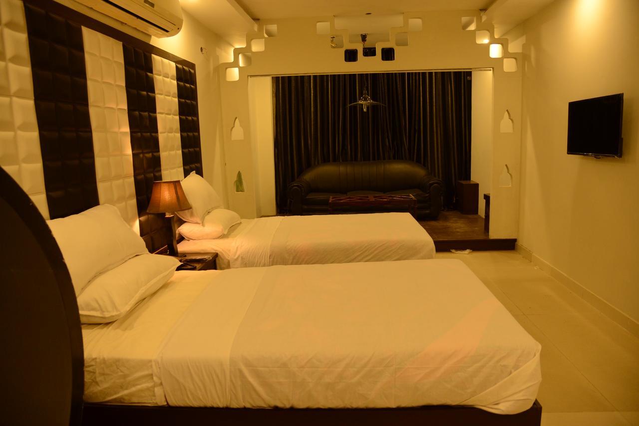 Gulberg Continental Hotel ラホール エクステリア 写真