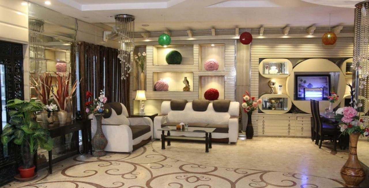 Gulberg Continental Hotel ラホール エクステリア 写真