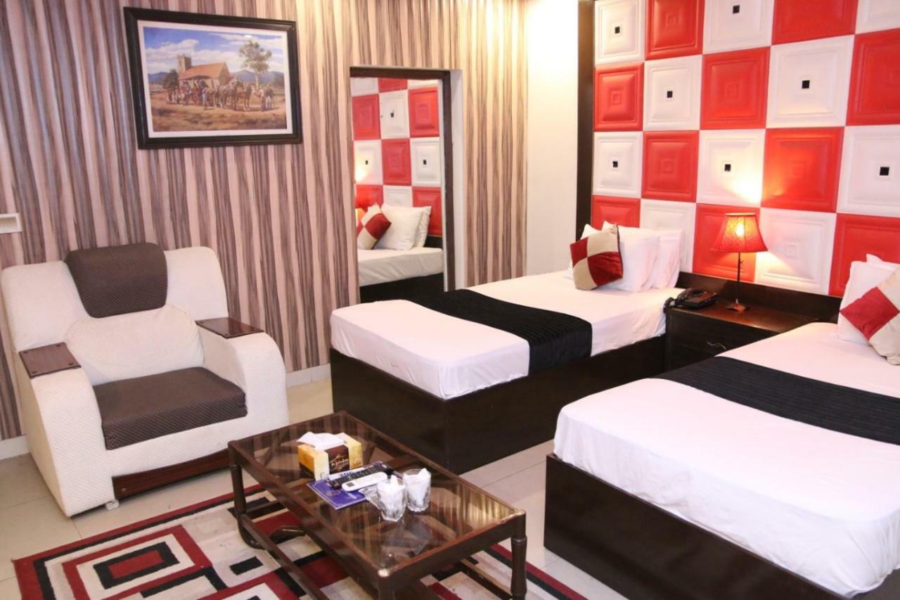 Gulberg Continental Hotel ラホール エクステリア 写真