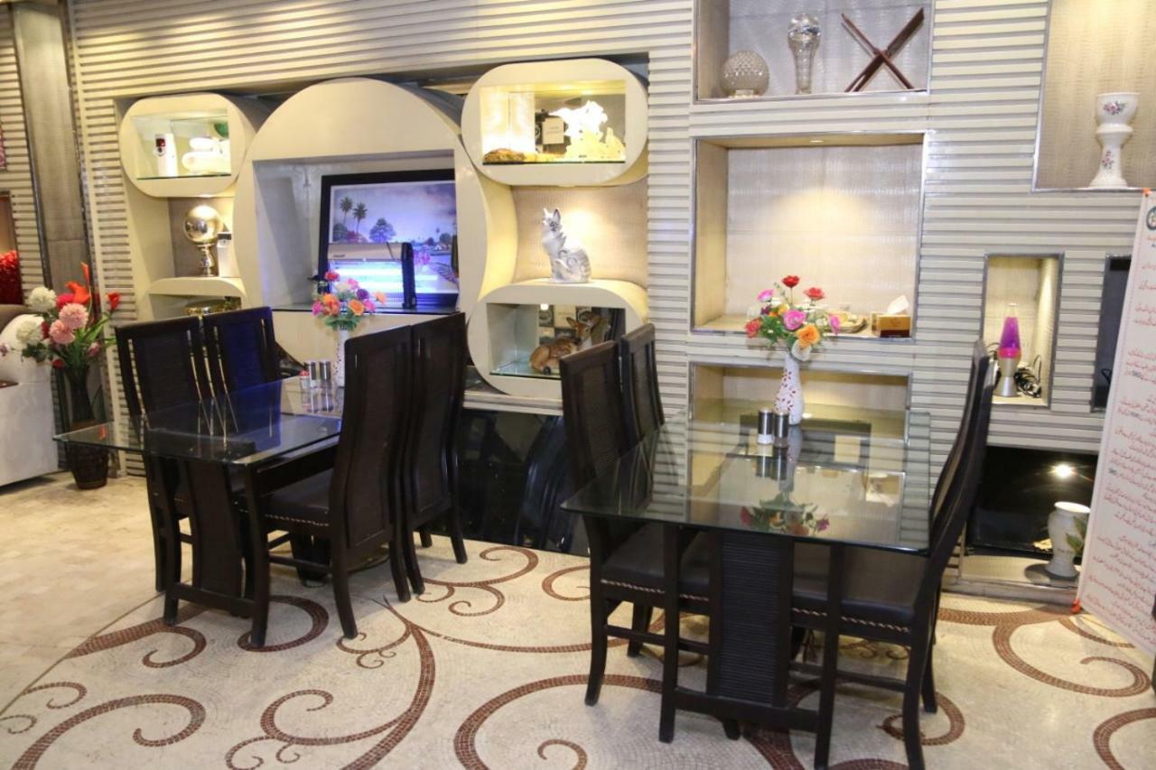 Gulberg Continental Hotel ラホール エクステリア 写真
